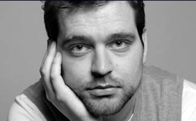 Gabriel Fuentes gana el Calderón de la Barca de autores noveles