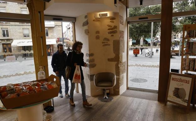 Solo un 10% de los comercios cumple con la normativa de puertas automáticas