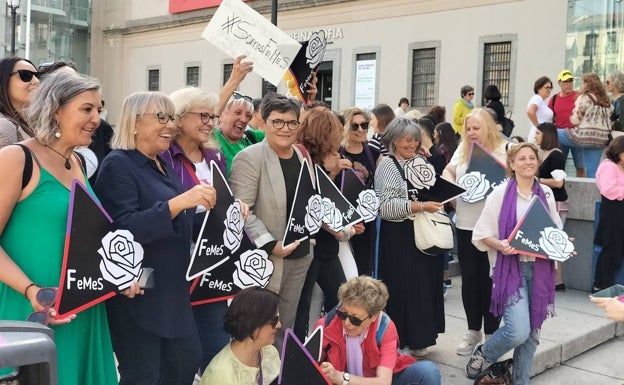 Familias de jóvenes trans contra la 'ley trans'