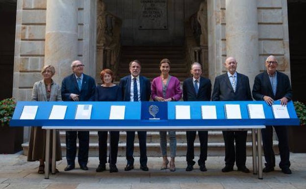 Nueve finalistas sueñan con el Planeta del millón de euros