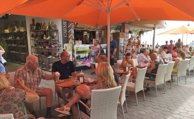 Los servicios, el gran culpable de la subida del paro este octubre en Alicante