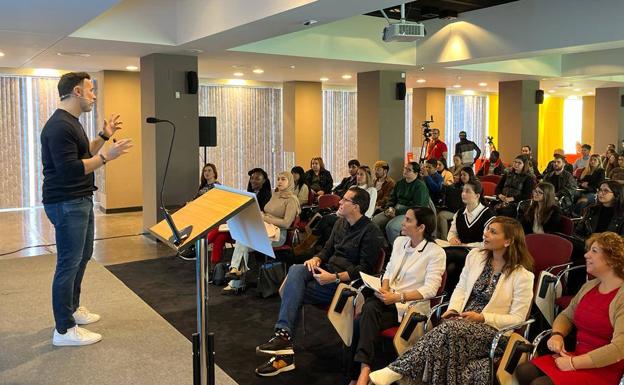 La Cámara de Comercio de Alicante ofrece oportunidades laborales a los jóvenes