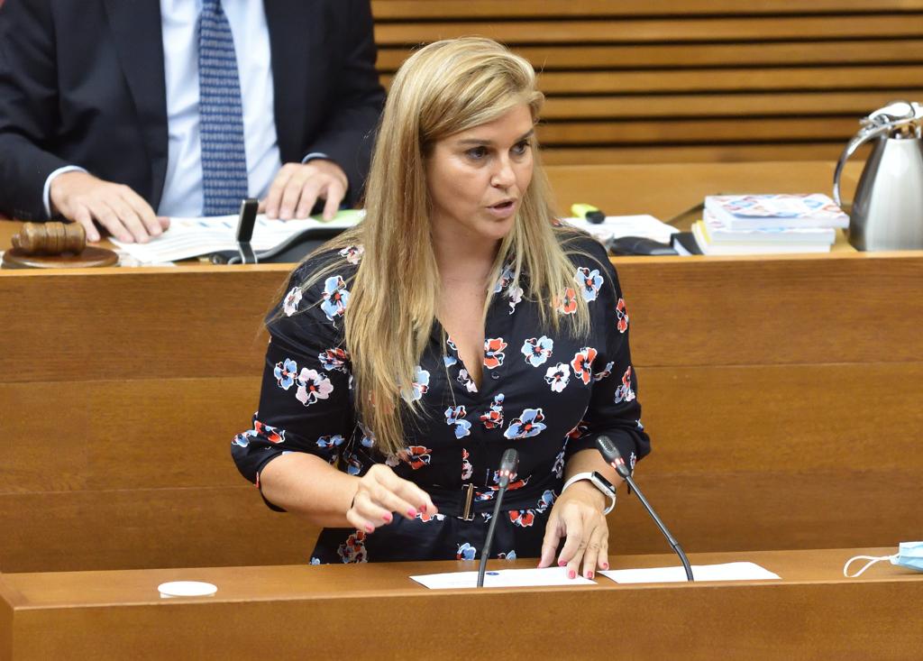 Eva Ortiz: «Es una vergüenza que el Consell de Puig dé subvenciones a las empresas de su hermano Francis, imputado, y no reclame lo defraudado»