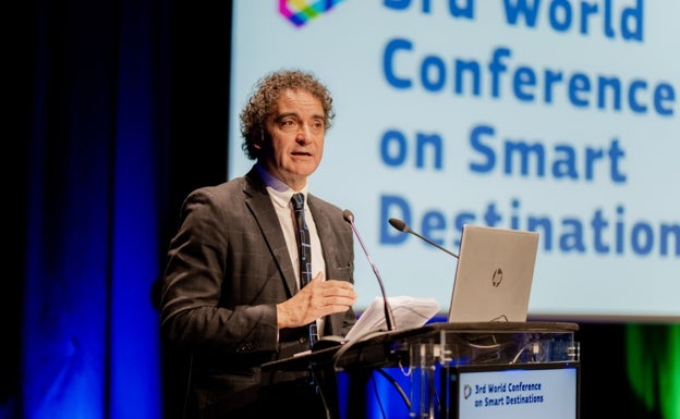 Francesc Colomer: «Mi esperanza es que la tasa turística no se aplique nunca»