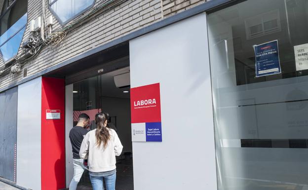 Alicante lidera la caída del paro en España