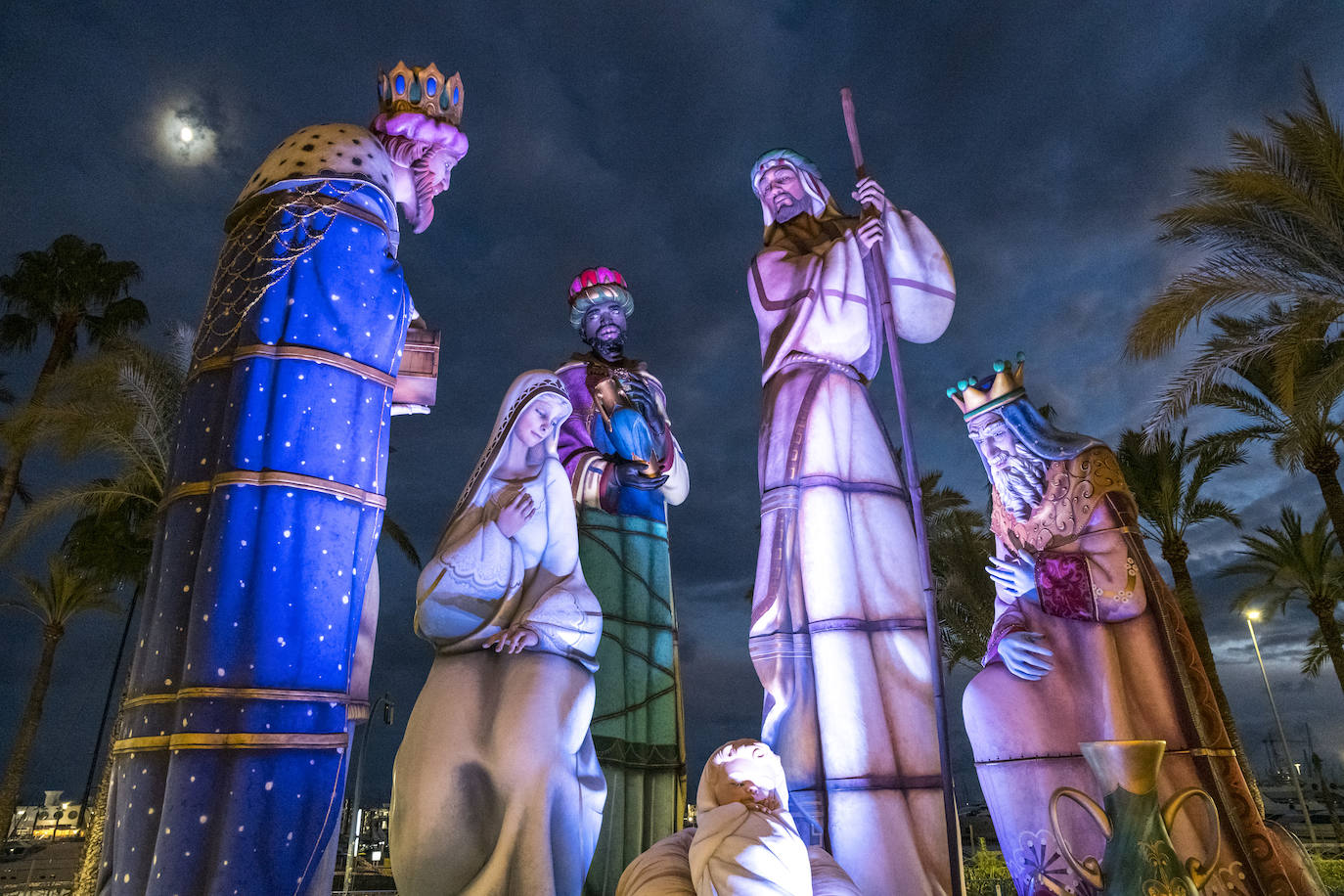 Los Reyes Magos se incorporan al belén más grande del mundo en Alicante