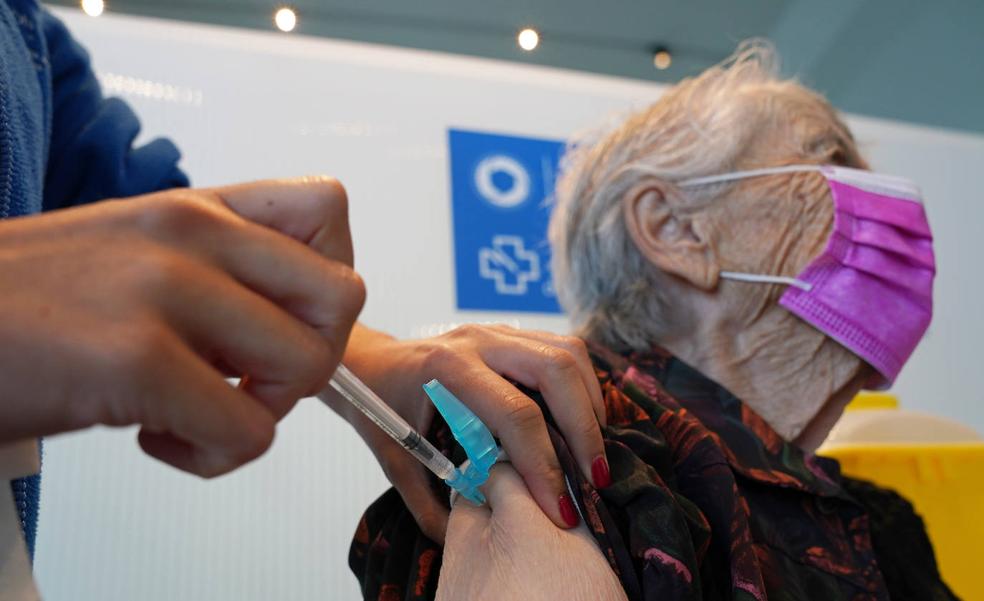 Más de 300.000 personas se han vacunado contra la gripe en Alicante