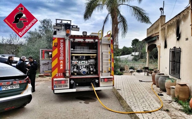 Muere un hombre de 51 años en el incendio de su casa en l'Alfàs del Pi
