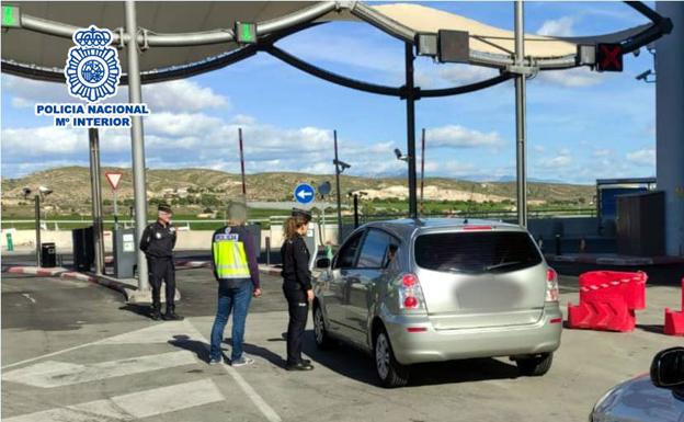 'El trenecillo': la técnica de un grupo delictivo para no pagar el parking del aeropuerto de Alicante-Elche