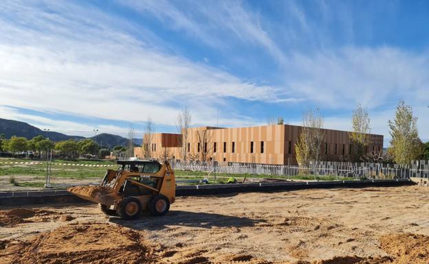 Nuevo aparcamiento público cerca del Conservatorio Profesional de Música Ana María Sánchez