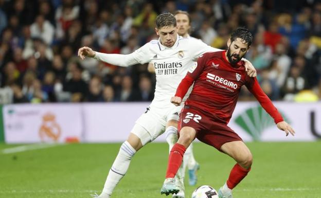 Isco sale del Sevilla por la puerta falsa