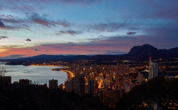 Benidorm recupera el liderazgo turístico de la Comunitat en un 2022 de luces y sombras