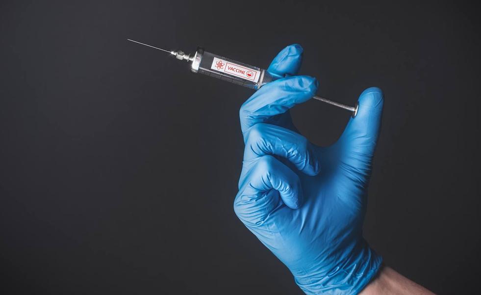 Dénia recuerda la importancia de vacunarse contra la covid y la gripe