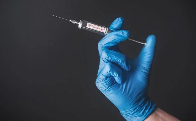 Dénia recuerda la importancia de vacunarse contra la covid y la gripe