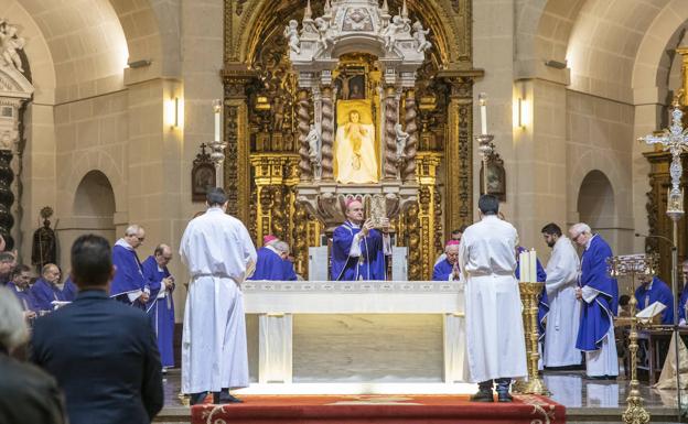 El obispo Munilla se convertirá en 'youtuber' en homenaje a Benedicto XVI