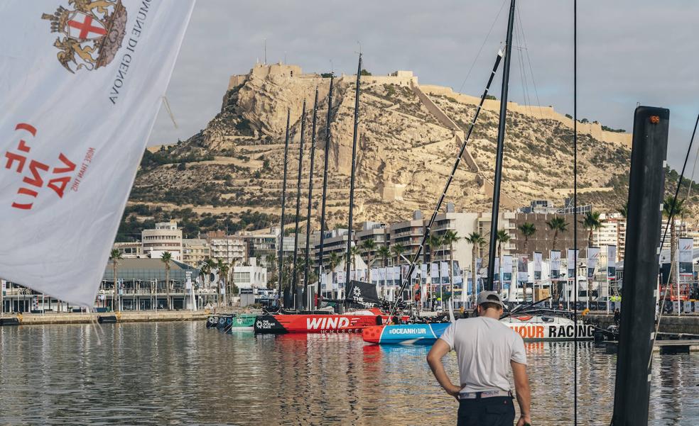 La salida 'In-Port' de la regata de la Ocean Race restringe la navegación entre el Puerto de Alicante y el Cabo de las Huertas