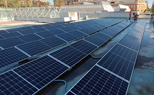 Mercados, museos, centros sociales, concejalías, escuelas y otros edificios de la ciudad que ya son autosostenibles