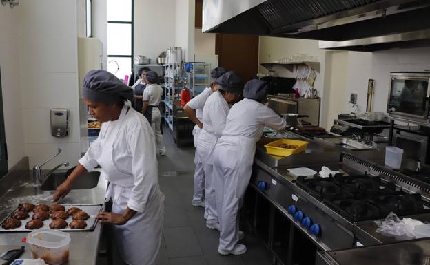 Impulsalicante lanza cursos de pastelería, liderazgo o creación de empresas
