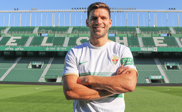 Magallán alucina con la afición del Elche: «Fue asombroso ver a más de 20.000 personas contra el Celta»