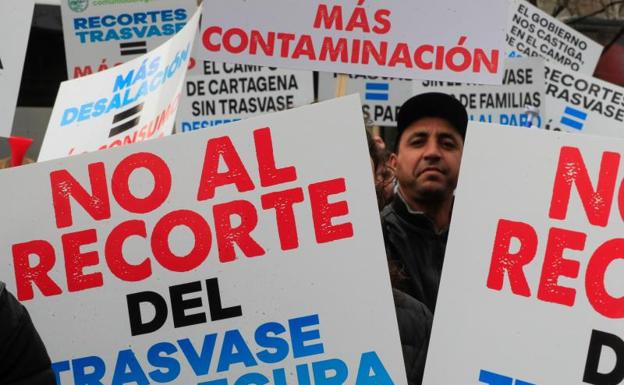 Podemos no se moja con el Trasvase