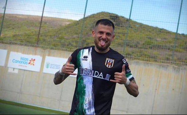 El mediapunta Artiles, primer refuerzo invernal del Hércules