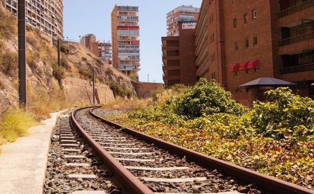 El trazado del Trenet en La Cantera se convertirá en una vía verde