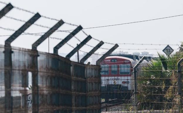 El Ministerio presentará este mes a los vecinos el proyecto para retirar las vías de San Gabriel