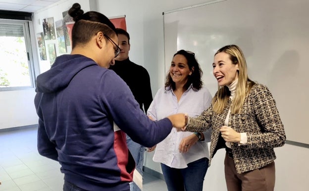 La comunidad gitana lanza una iniciativa para profesionalizar la venta ambulante en Alicante