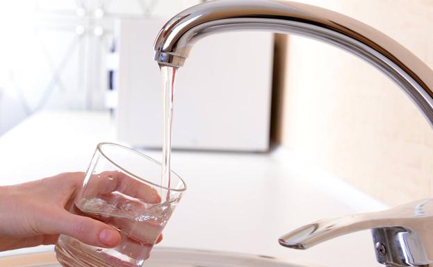 Elche aprende a ahorrar agua: gasta un 18% menos que la media española