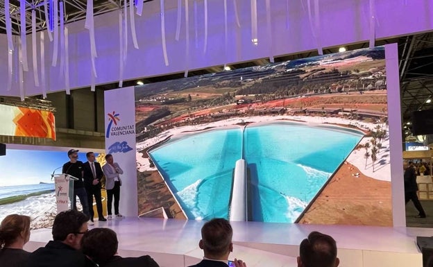 Fútbol y surf centran la propuesta deportiva de La Nucía en Fitur