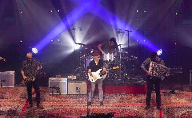 Melendi, India Martínez y Loquillo, primeros artistas confirmados para Brilla Torrevieja