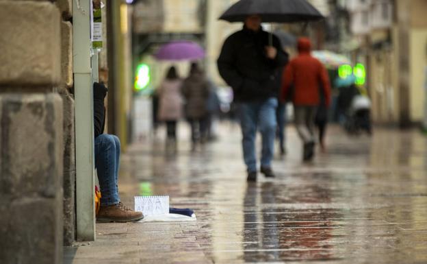 El tiempo en Alicante: lluvias y tormenta eléctrica en la costa, temperaturas gélidas en el interior