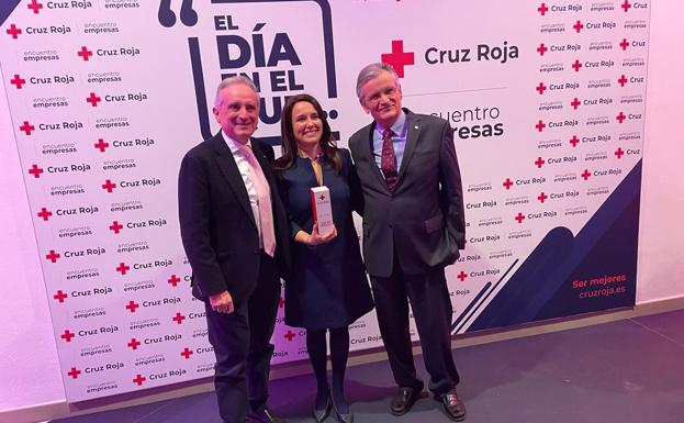 Cruz Roja galardona a Hidraqua por su compromiso social