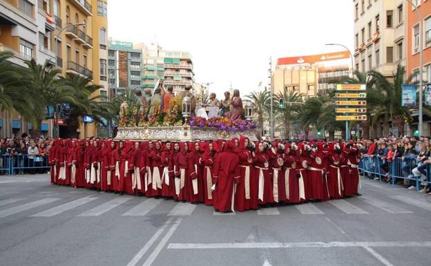 La Semana Santa de Alicante se adelanta a febrero con un ensayo de la última Cena