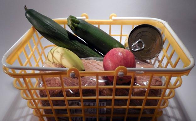 Torrevieja invierte un millón de euros en alimentos y productos de higiene para familias vulnerables