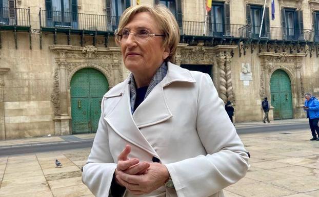 El PSOE pone condiciones para negociar el presupuesto de Alicante: retirar la ordenanza de mendicidad