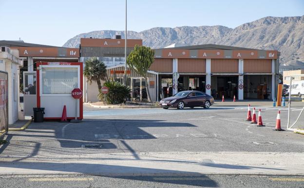 Las ITV replican a Climent: «Con policía o sin ella, a partir del 24 la gestión es de la Generalitat»