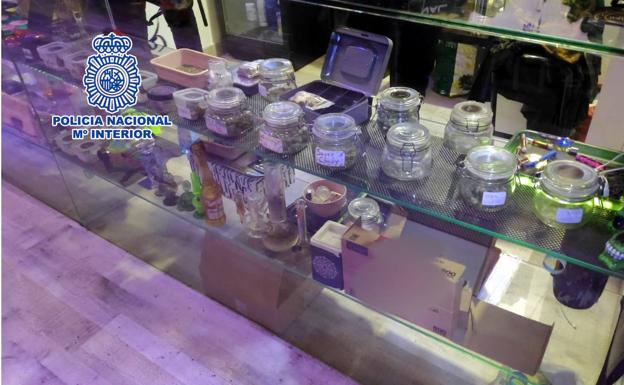 Por el olor se sabe dónde está la marihuana