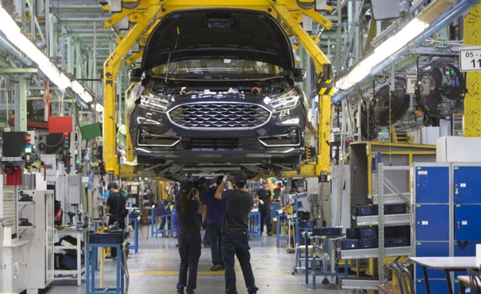 Ford anuncia 3.800 despidos en Europa a la espera de concretar las salidas en Valencia