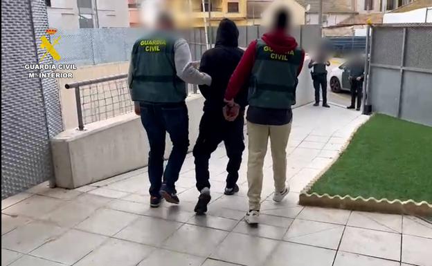 Detenido por asaltar 23 viviendas de la Vega Baja