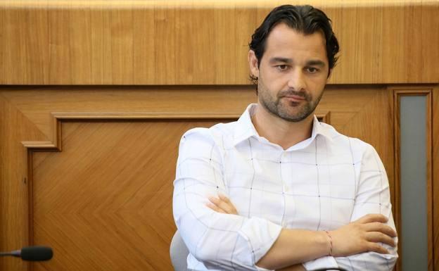 Dolón: «Fullana vuelve a meter la pata con sus acusaciones al PP mientras tiene a su exjefa imputada junto a 13 altos cargos de Compromís»