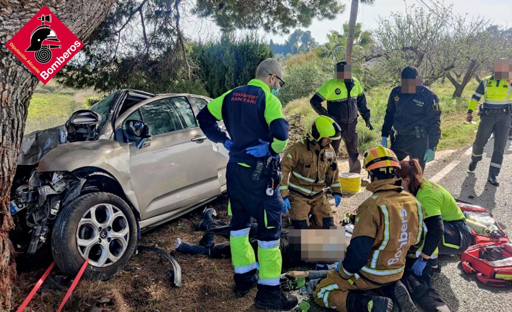 Un hombre de 80 años fallece en un accidente de coche en Benissa