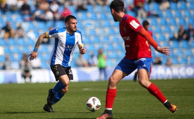 El Hércules vuelve a las andadas ante el Teruel y el efecto Lolo Escobar se diluye (0-2)