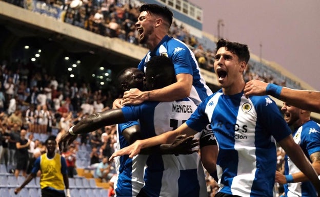 Ketu saca una sonrisa al Rico Pérez en el estreno del nuevo Hércules (1-0)